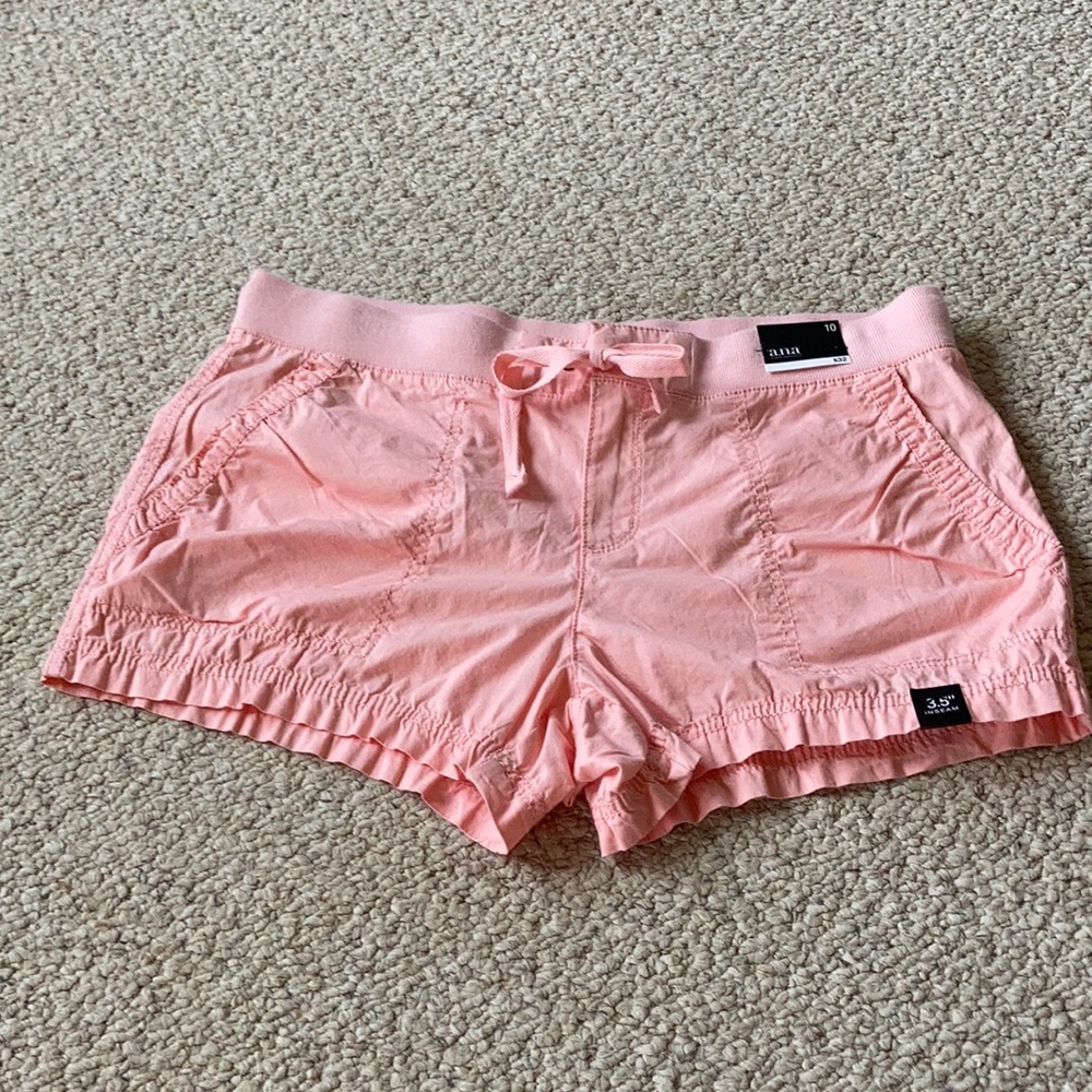 A.N.A size 10 inseam 3.5